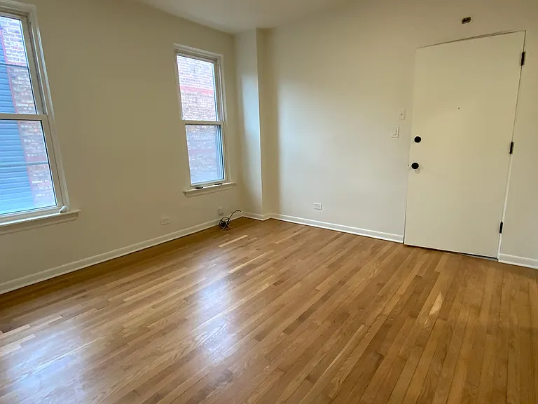2528 N California Ave #2 — Photo 9