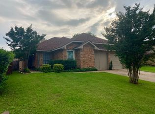 218 Ironbark Dr, Arlington, TX 76018