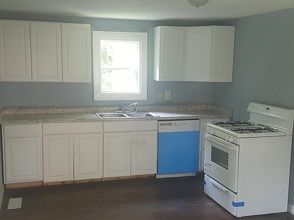 3rd image of 2710 N 75th Ter