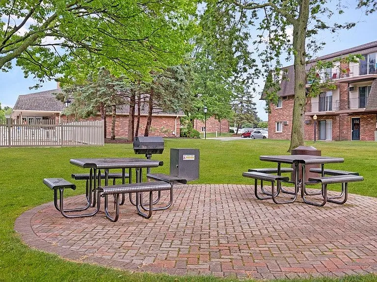 Blackhawk Apartment Homes — Photo 21