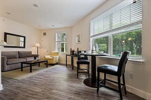 Rita Grace Manor — Photo 11