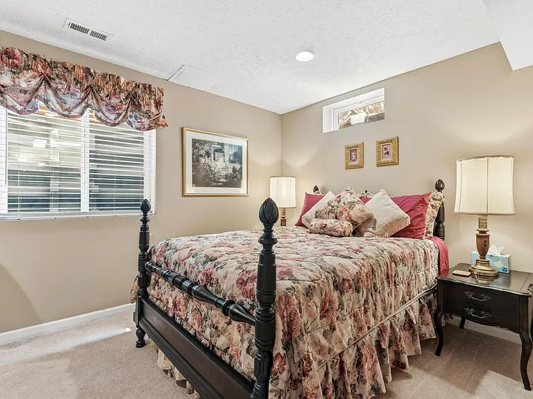 Forest Oaks Dr — Photo 62