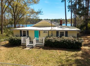 2112 Lake Shore Dr, Manning, SC 29102