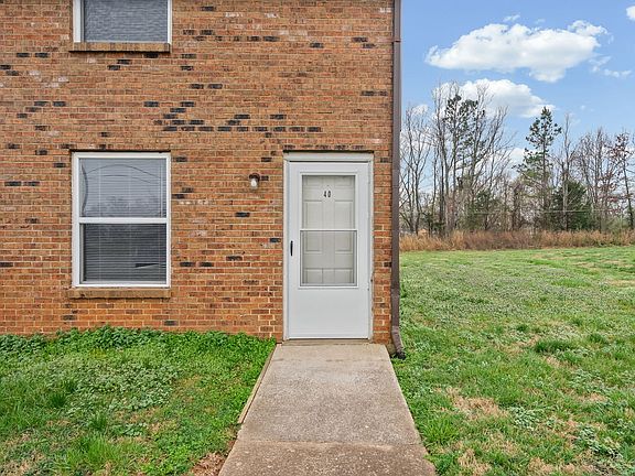 2nd image of 1269 Stateline Rd APT 40