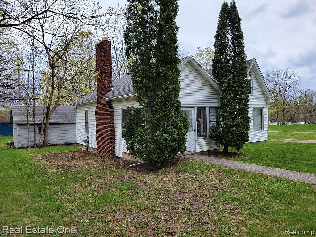 3547 East St, Hadley, MI 48440 Zillow