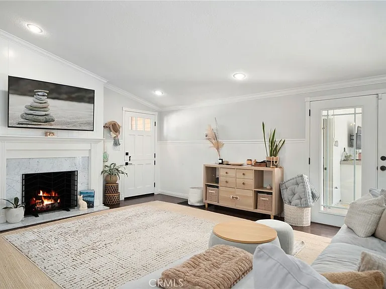 2273 Columbia Dr — Photo 14