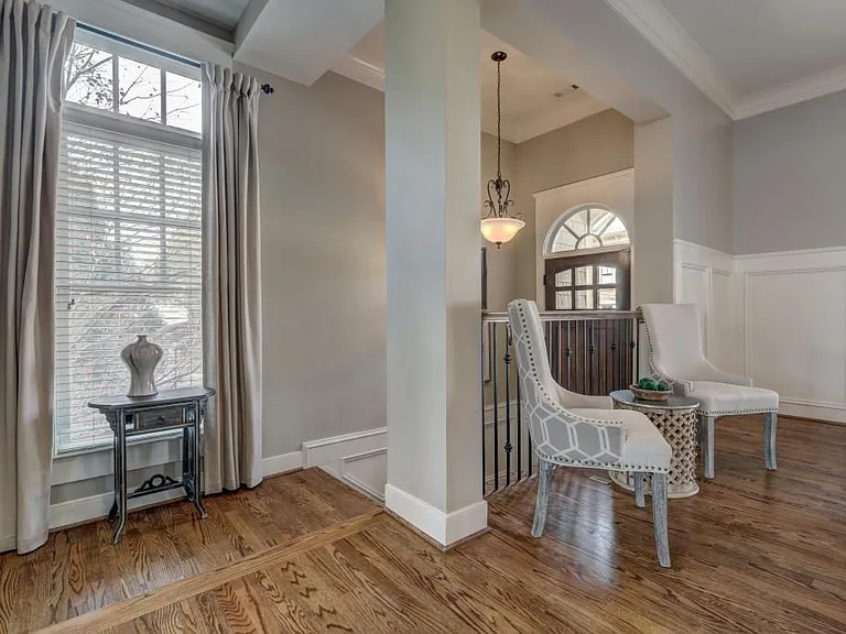 2114 W Village Xing SE — Photo 3