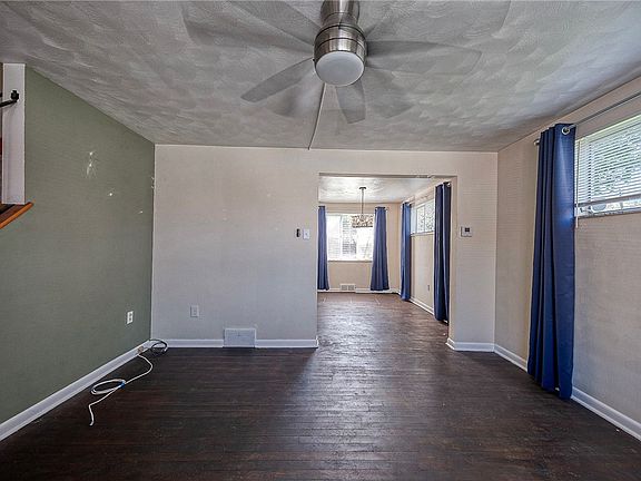 2nd image of 6912 Greenwood St