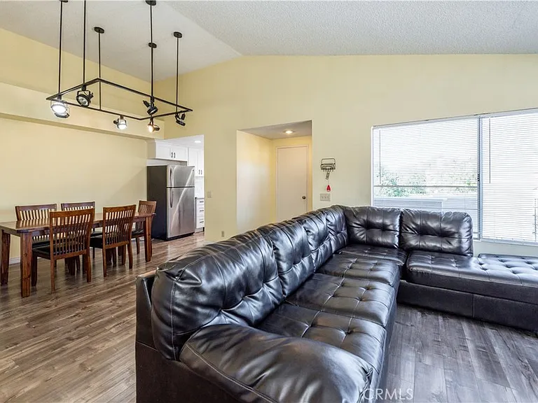 375 Stanford Ct #9 — Photo 11