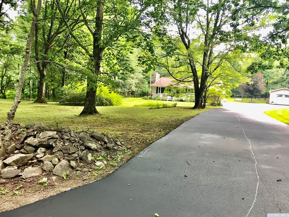 1st image of 195 Woodard Rd