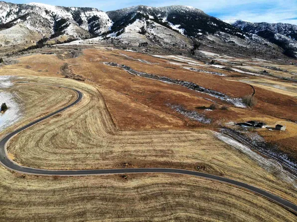 26 E Eagle Dr, Inkom, ID 83245