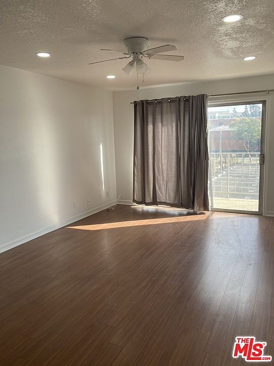 1st image of 1440 23rd St APT 109