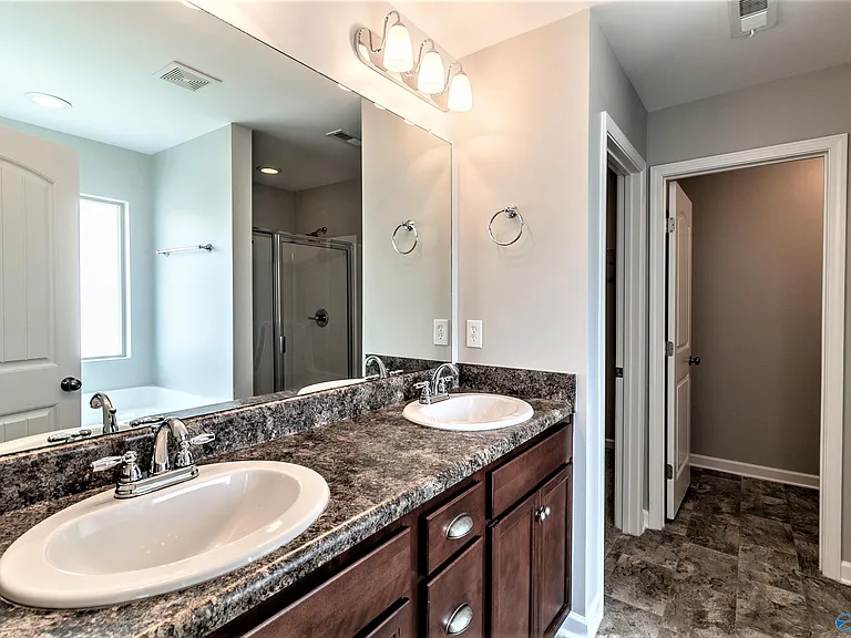 312 Fenrose Dr — Photo 11