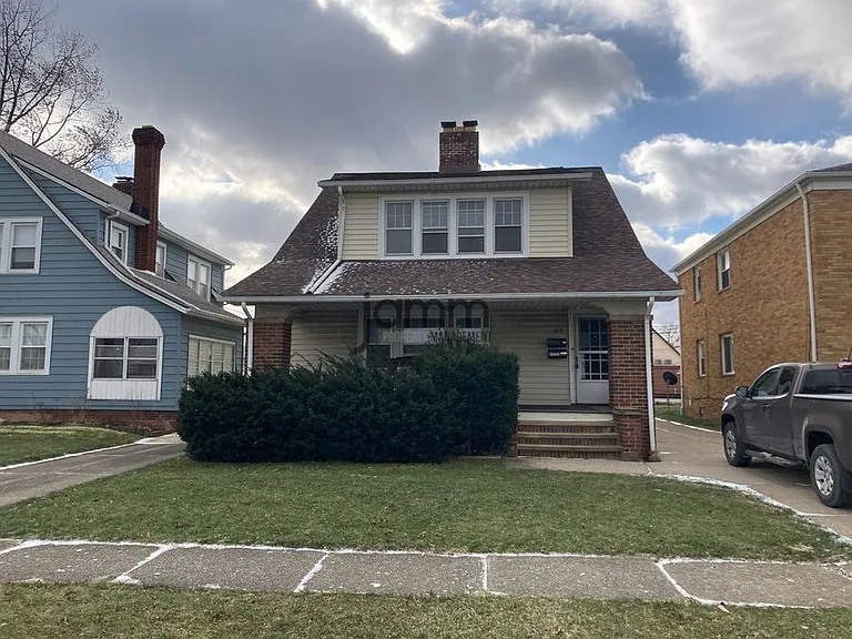 3435 Brookview Blvd — Photo 2