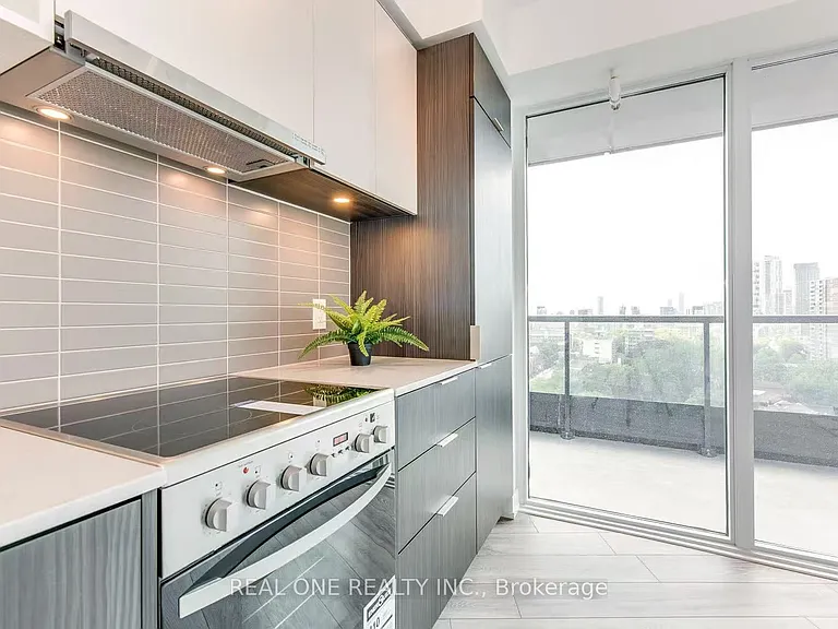 159 Wellesley St E #1708-1 — Photo 16