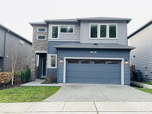 3206 104th Ave NE Photo 1