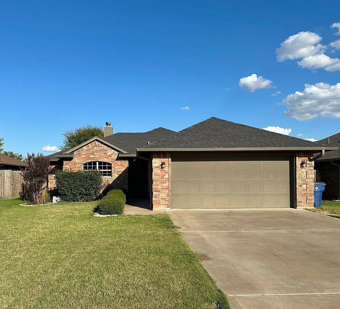 607 Granite Cache, OK — Photo 2