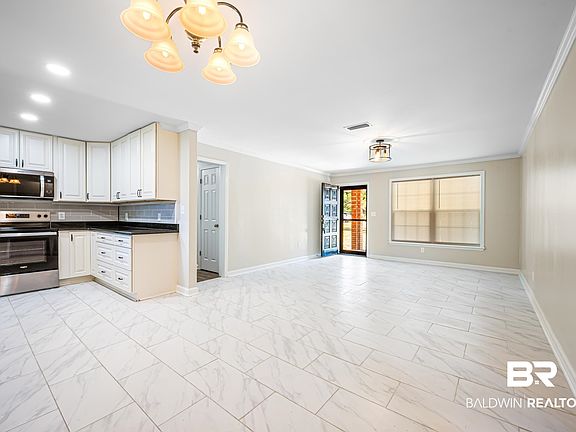 5th image of 1605 Collier Ave