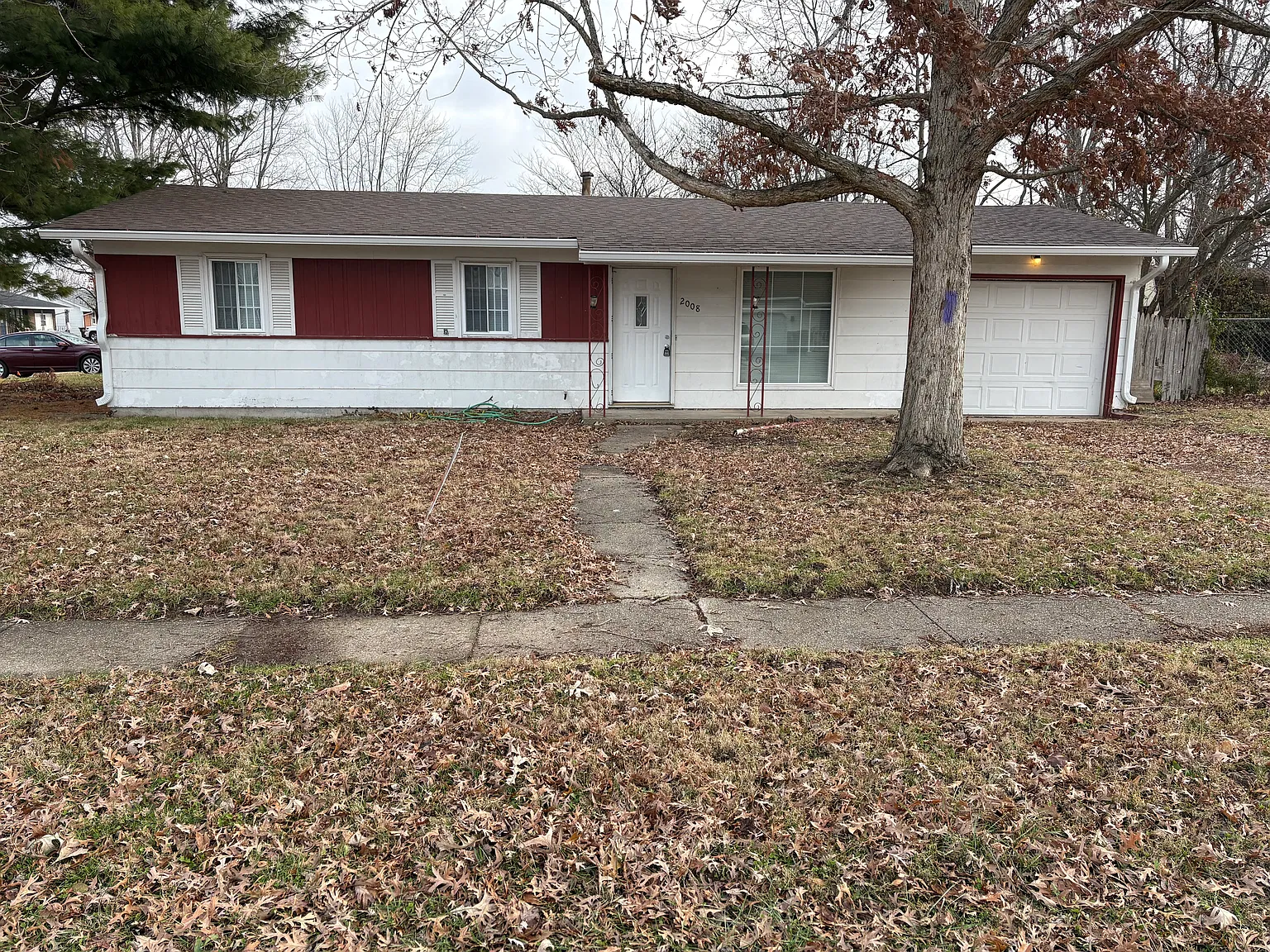 3 bed, 950 sqft, $1,350 — Photo 1