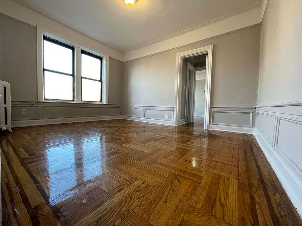 2nd image of 1325 E 19th St #D4