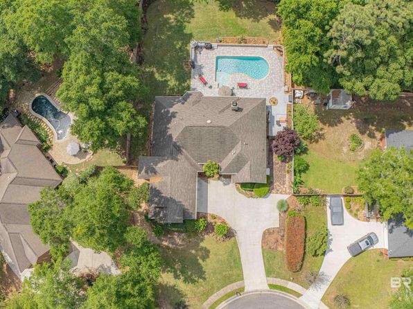8172 Soldier Ct, Daphne, AL 36526
