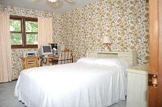 4th image of 1215 Lennoxshire Dr