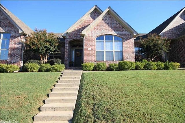 1st image of 226 Taylor Park Dr