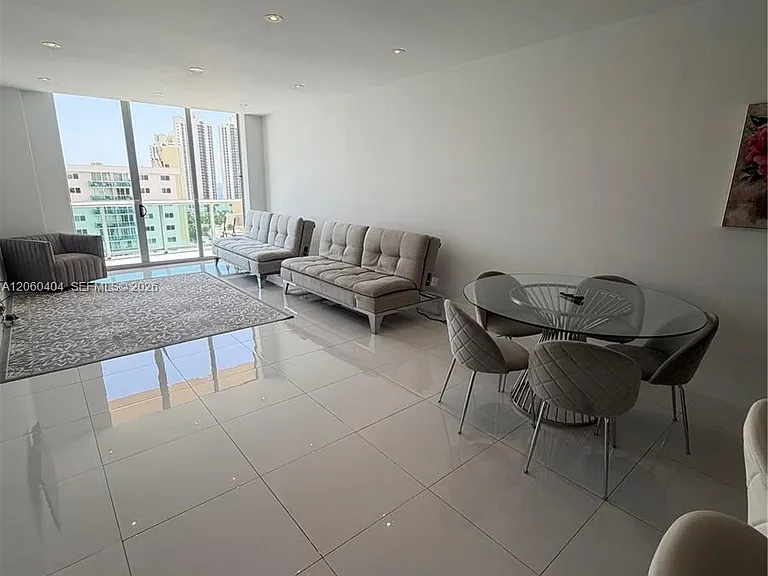 19390 Collins Ave #6 — Photo 5