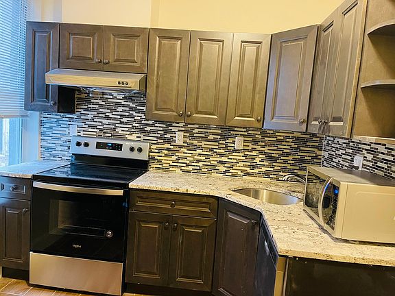 4th image of 1020 Callowhill St APT 2A