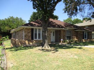 1804 Green Ridge Dr, Carrollton, TX 75007