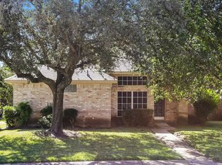 722 Austin Dr, Desoto, TX 75115