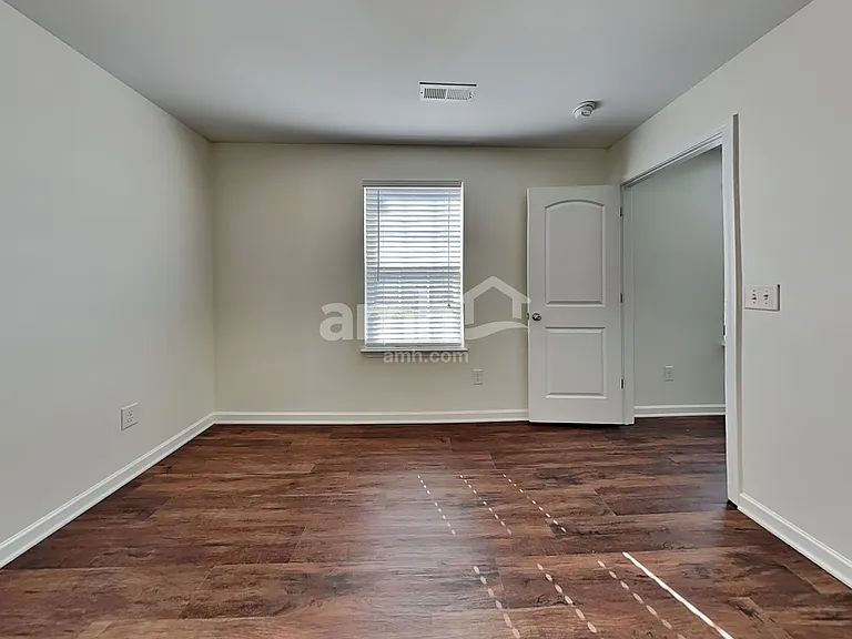 3022 Bushfield Dr — Photo 9