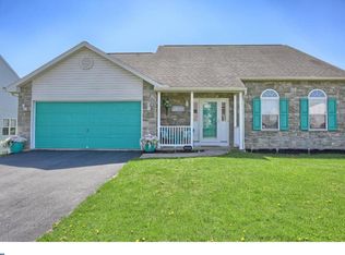 2401 John Henry Dr, Sinking Spring, PA 19608