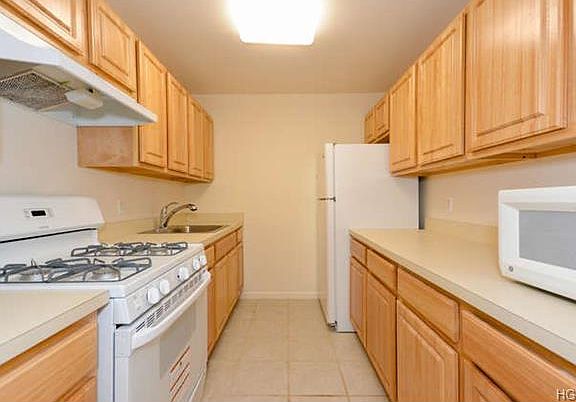5th image of 1139 Tinton Ave