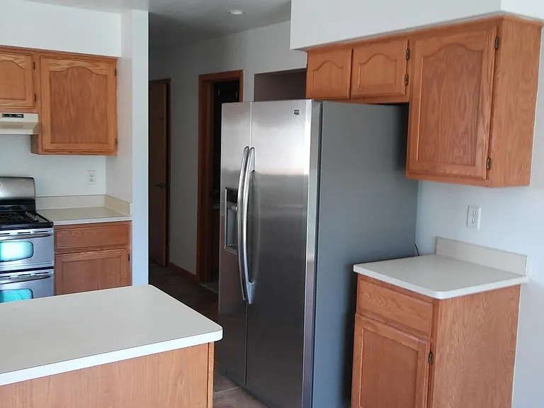 2100 Newburgh Dr — Photo 18