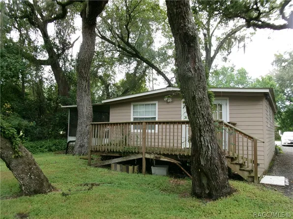 8020 E Gator Ct, Inverness, FL 34453
