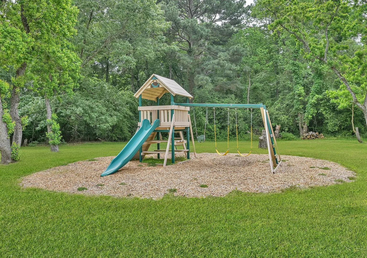 Lakeview Point Apartments — Photo 4