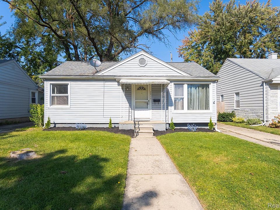 1st image of 2415 Rowland Ave