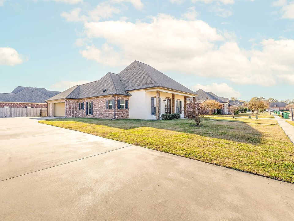 136 Abby Lake Dr, Thibodaux, LA 70301 Zillow