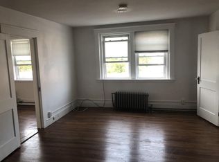 31 Central St APT 6, Wellesley, MA 02482