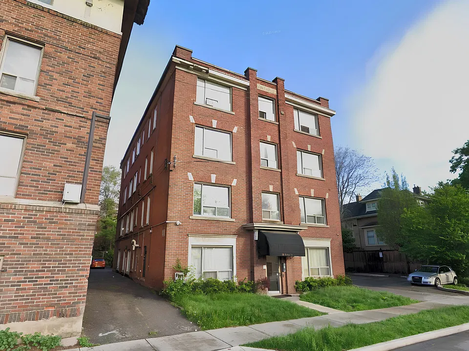 104 Sherman Ave S #16