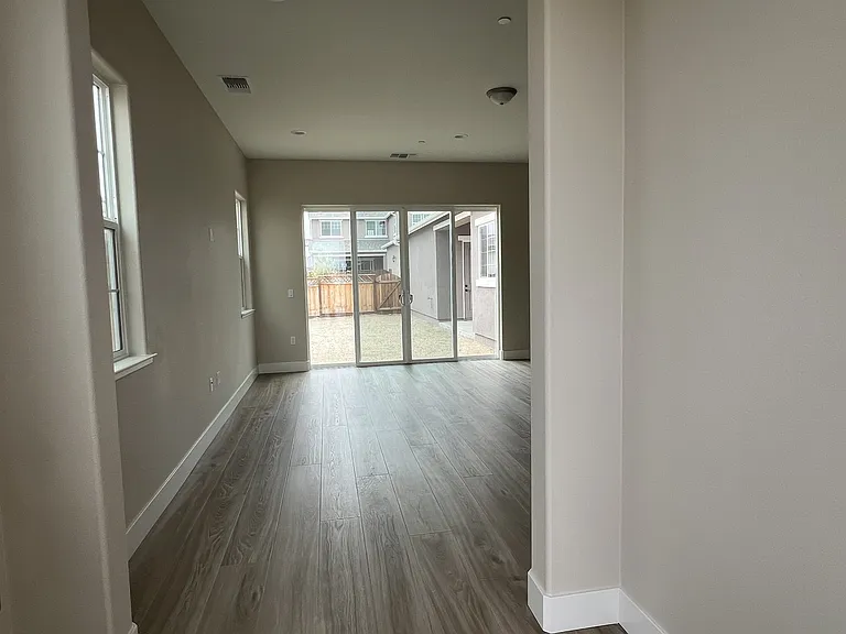3068 El Capitan Dr — Photo 4