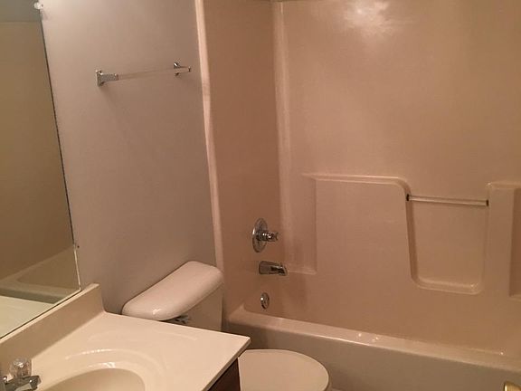 2nd image of 542 Reynolds Dr #2