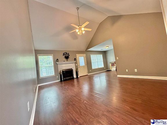 4th image of 2155 Kentwood Dr