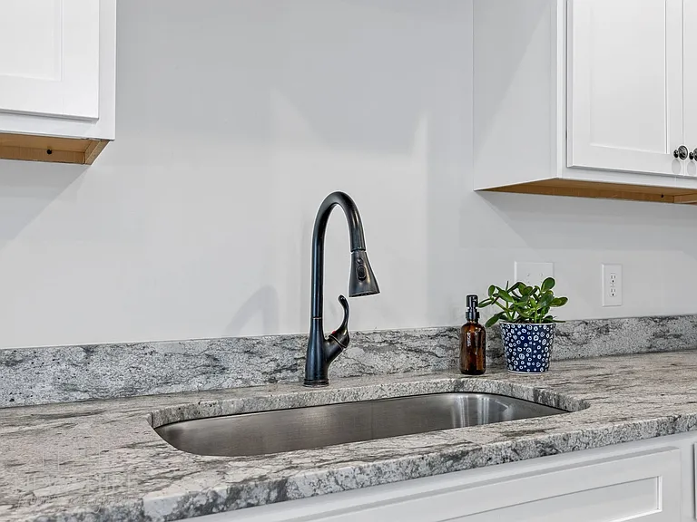 Townes at Converse Luxury Townhomes — Photo 9