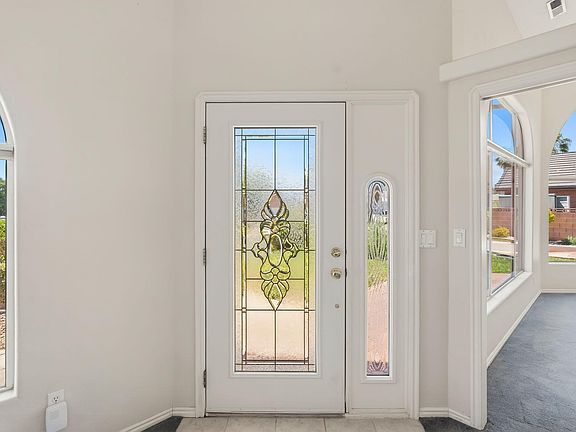 5th image of 656 N Northstar Dr