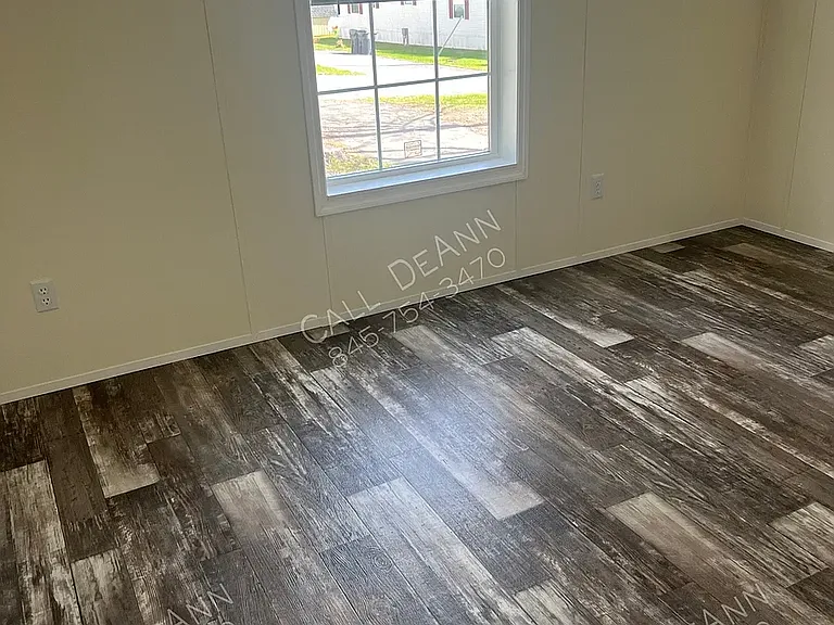 17 Greenwood Dr — Photo 4