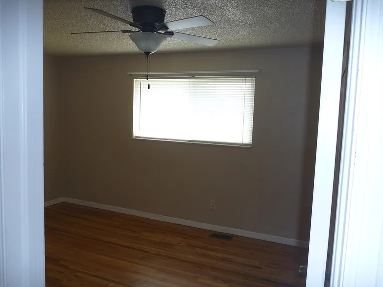 3725 W 95th Pl — Photo 5