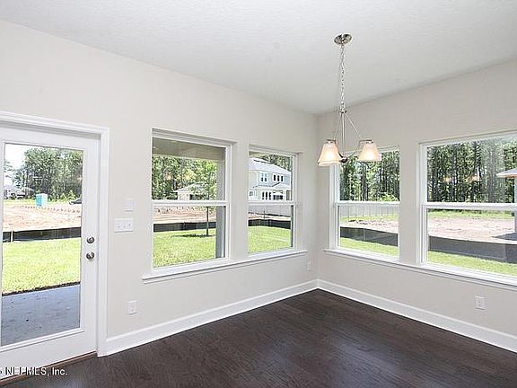 4th image of 3615 Annapolis Way