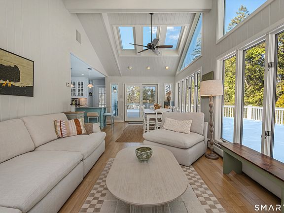 5th image of 6 Sycamore Lane